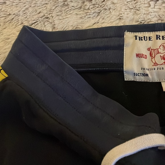 True Religion Men’s Pants Medium - Picture 9 of 13